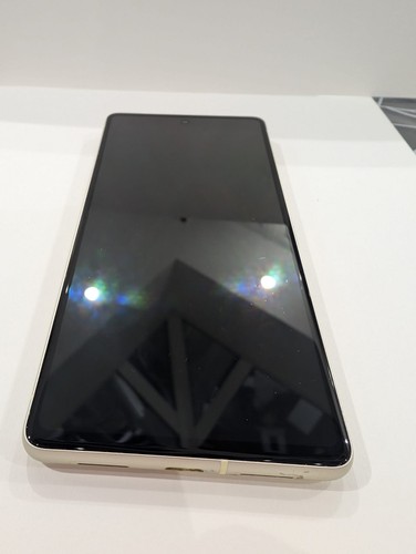 Google Pixel 7 128GB 5G EE Network