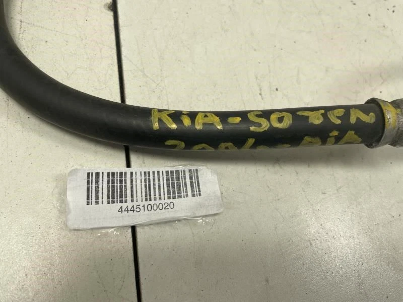 Kia Sorento LX 2006 manguera de aire acondicionado OEM+ Foto 2 de 4