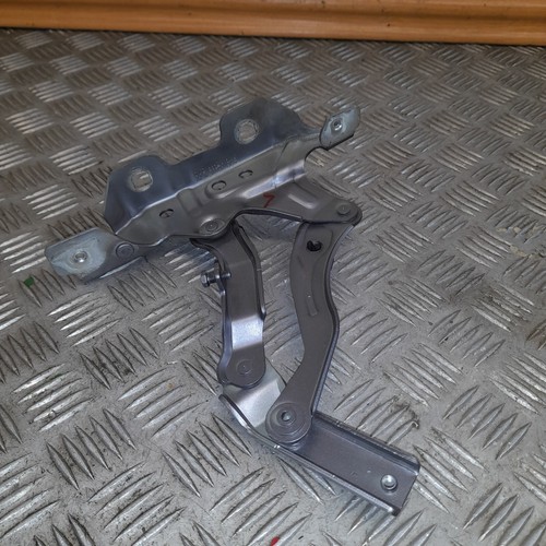 Mercedes A-Klasse W169 Scharnier Motorhaubenscharnier Links A1698800128