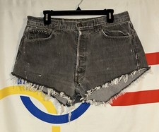 Vintage Levi s 501 Cut Off Shorts Womens 32 Light Wash Black Denim High Rise 2