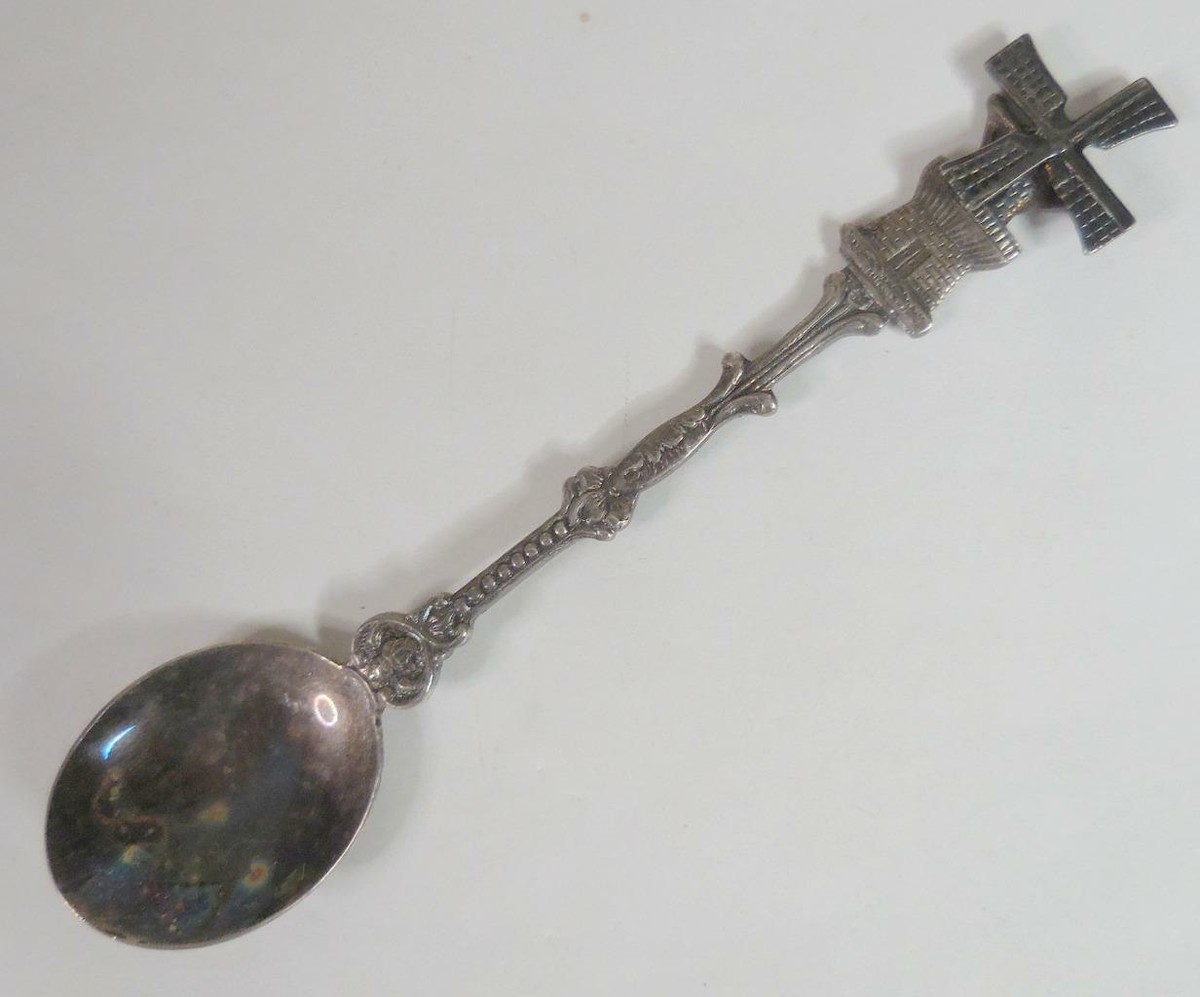 Holland Moving Dutch Windmill Silverplate Souvenir Spoon Dezet