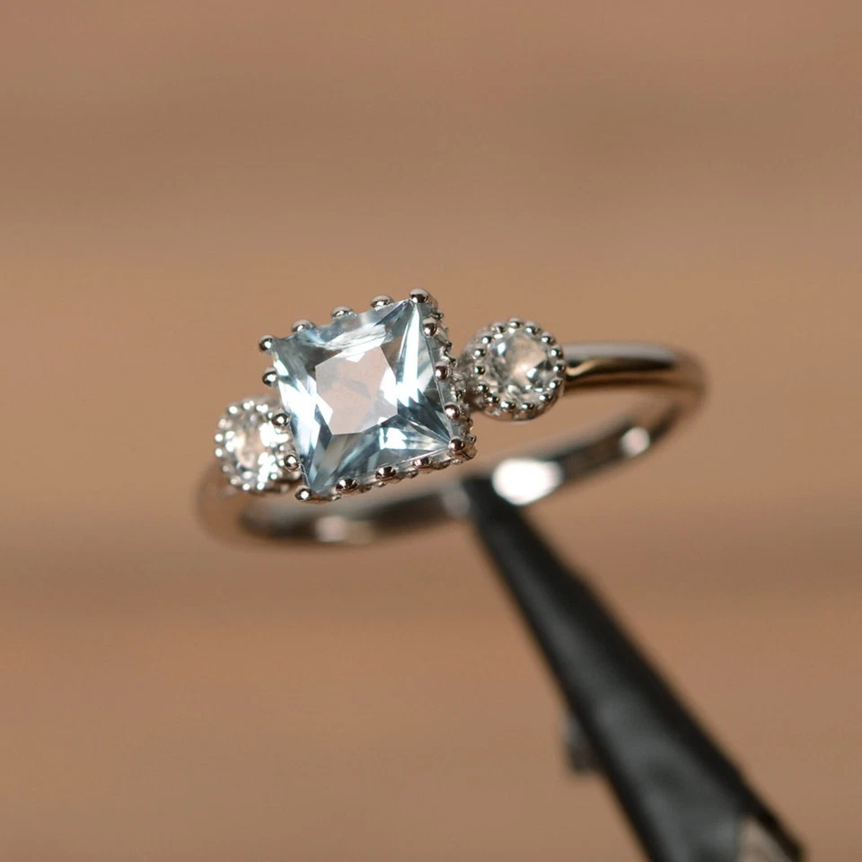 Anillo de compromiso aguamarina natural corte princesa plata 925 chapado en oro blanco Foto 2 de 4