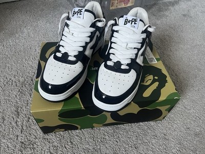 A Bathing Ape Bapesta (BAPE STA) Men s Black/White Low Top Lace-Up Sneaker