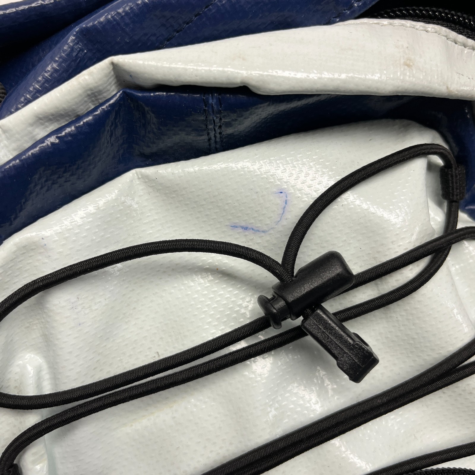 Backpack with strings waterproof - image 4