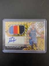 2016-17 Panini Spectra Domantas Sabonis Gold Rookie Patch Auto /10