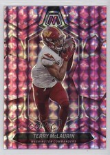 2024 Panini Mosaic Pink Camo Mosaic Prizm Terry McLaurin #220 1n7s