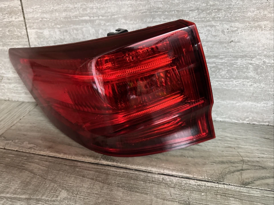 🥇 GENUINE 2014-2020 ACURA MDX LEFT DRIVER SIDE TAILIGHT ASSEMBLY OEM - Image 2 of 4