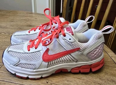 Nike GS Zoom Vomero 5 Valentine's Day HV5171-121 Size 4.5Y Youth