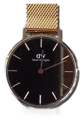 DANIEL WELLINGTON B32R11 Quartz Watch Wristwatch Works Women 7423