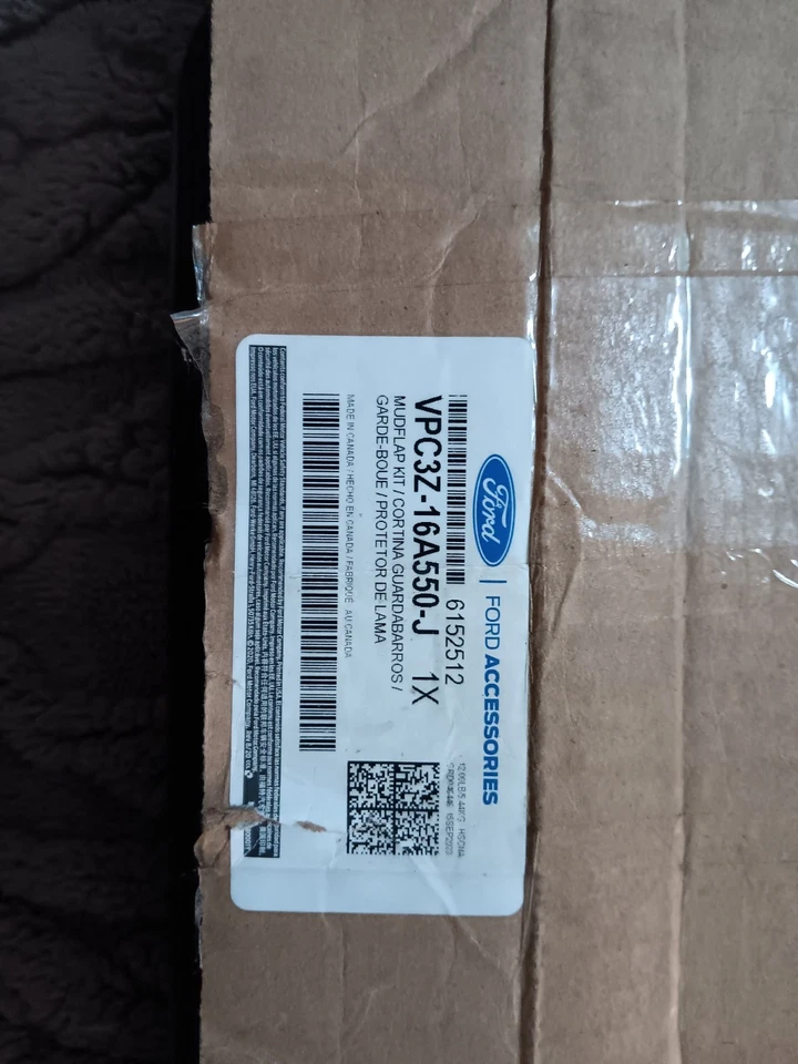 Guardabarros VPC3Z-16A550-J Ford Superduty 2023-26 F250 Gatorback Foto 4 de 4