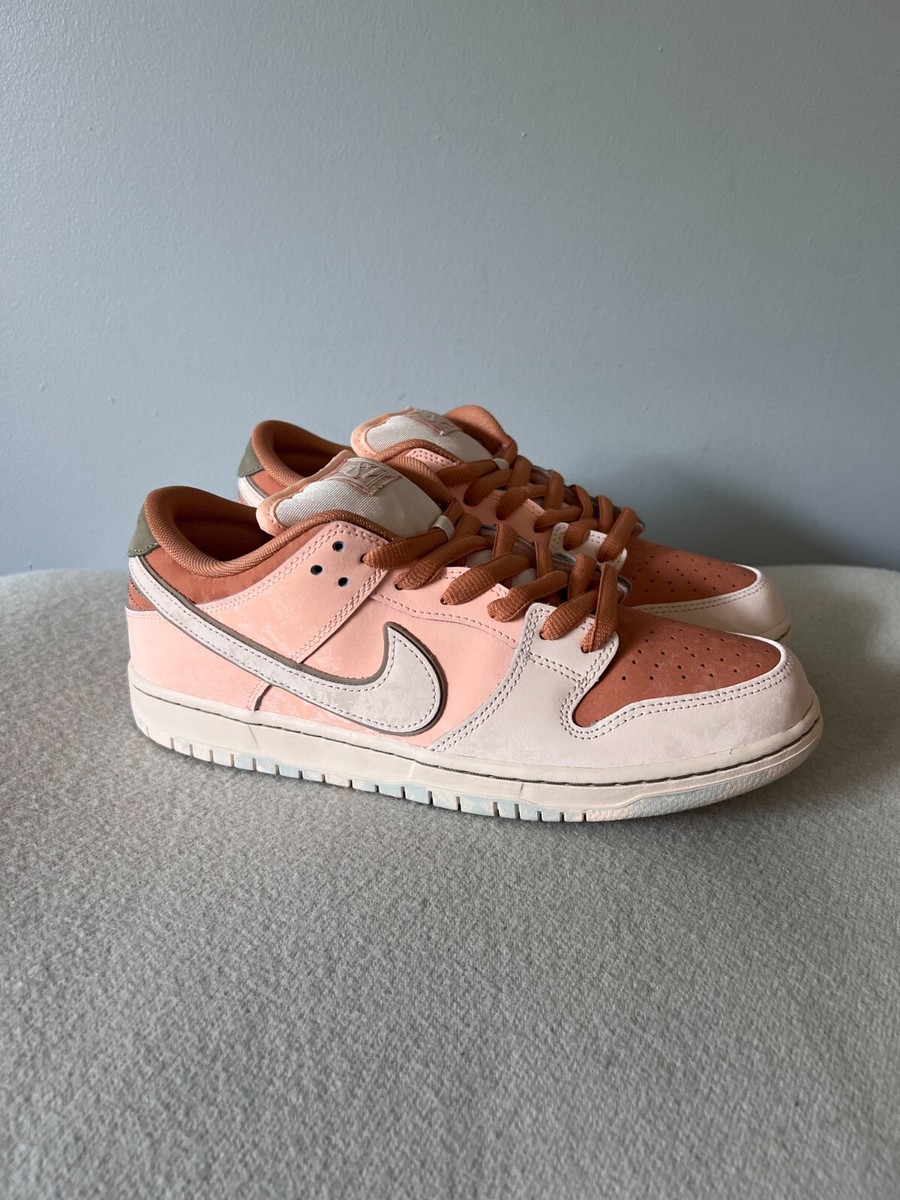 Nike SB Trodcadero Gardens Dunk Low - Size 10 - FV5926-200