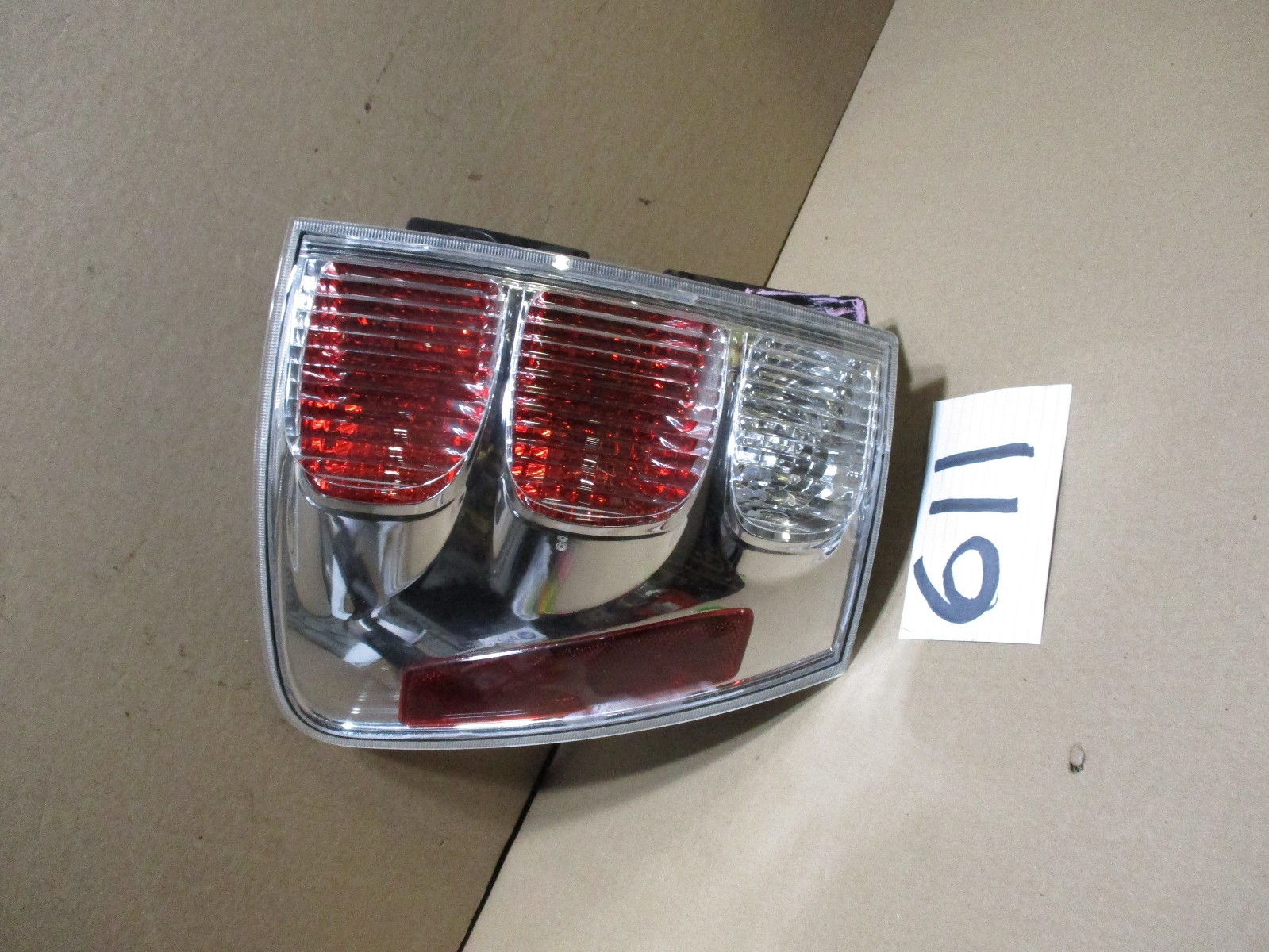 05 06 07 08 09 Chevrolet Equinox DRIVER Side Tail Light Used Rear Lamp #611-T 