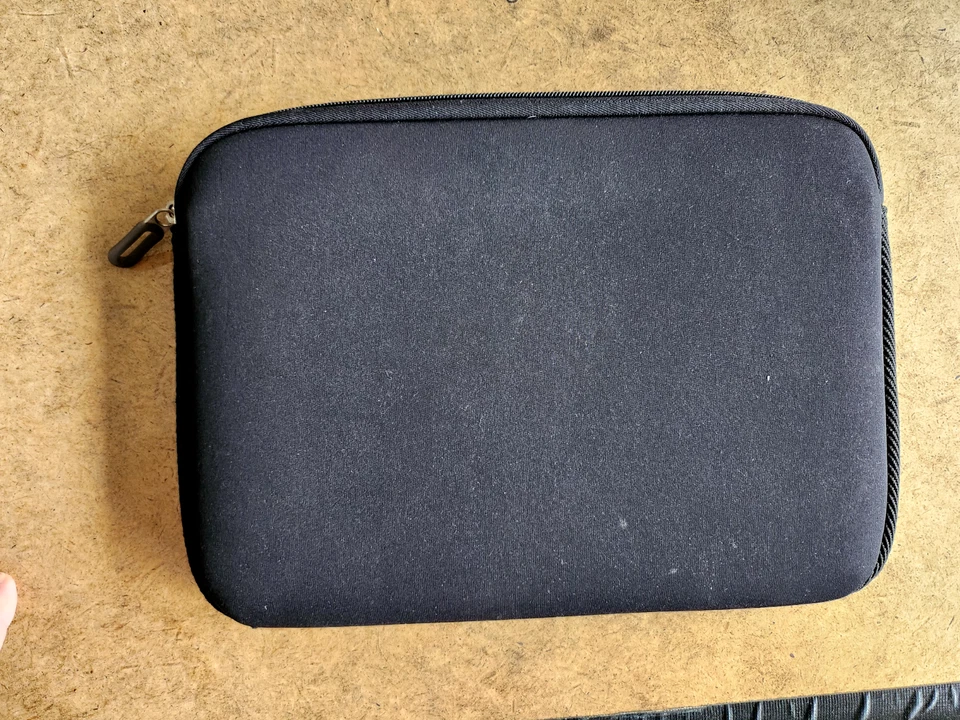 Case Logic iPad mini 11x8-Inch Tablet Case with Pocket, Black (DW) - Image 3 of 3