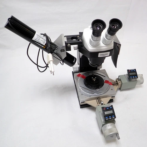 BAUSCH & LOMB STEREOZOOM 5 MICROSCOPE w/ MITUTOYO 164-136-MICROMETER X/Y STAGE
