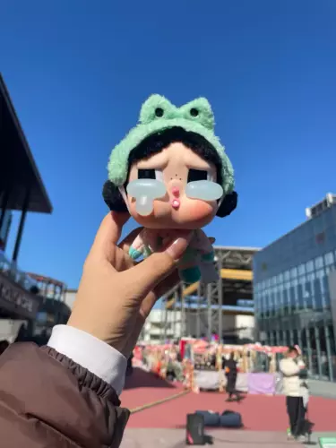 Neu Original Popmart Crybaby weint wieder Vinyl Gesicht Plüsch Anhänger versiegelte Tasche - Bild 11 von 27