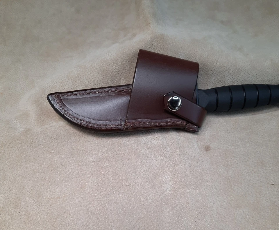 Funda de cuchillo de cuero personalizada que se adapta a un cuchillo de combate Ka bar Marine Shorty Foto 3 de 4