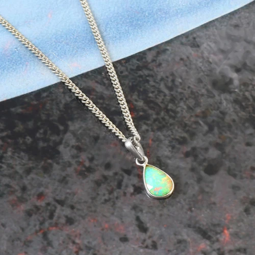 Elegant Opal Green Sterling Silver Pendant Birthstone Jewelry   J-135