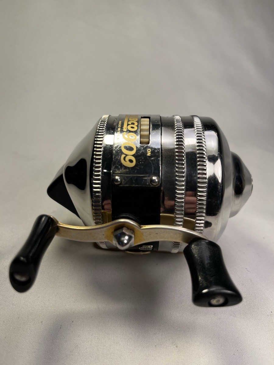 Vintage “Zebco 909 “Gold Crown” Closed Face Spinning Reel