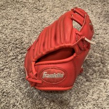 Franklin 9" Youth Baseball T-Ball Glove Left, For Right Handed Throwers 