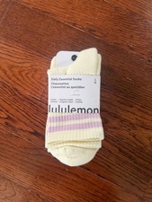 Lululemon Daily Essential Quarter Length Socks Size Large Pack Of 3  NWT
