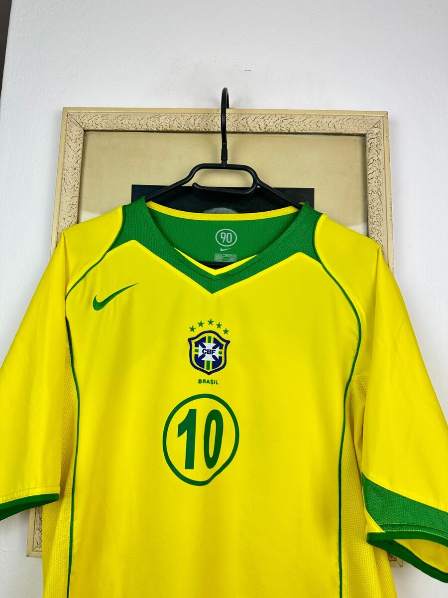 Brazil Home football shirt 2004 Ronaldinho #10 Soccer Nike