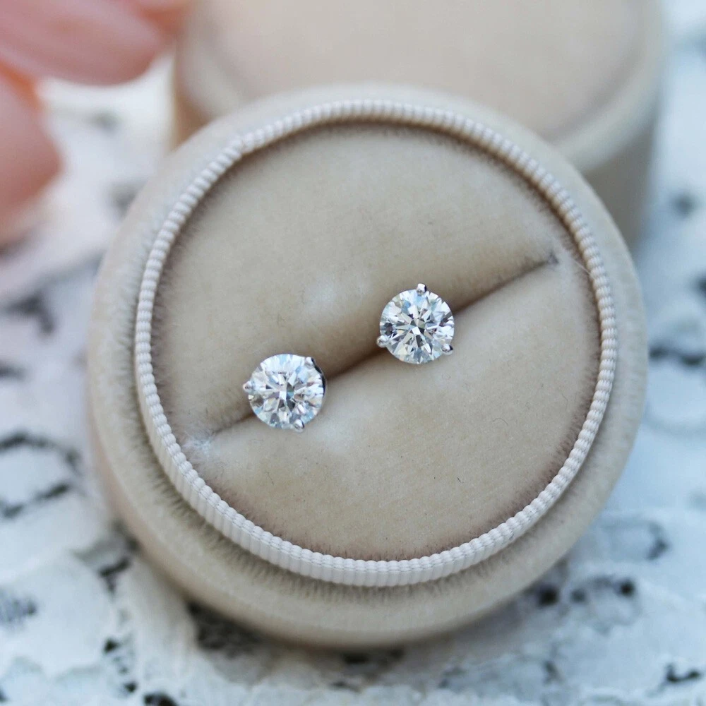 Gold round diamond earrings deals