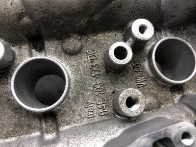 2018 SEAT LEON FR MK3 1.5 DACA CAMSHAFT ROCKER HOUSING 04E103308P  