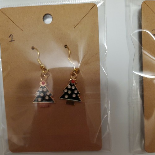 Silvertone and Goldtone Various Christmas Winter Holiday Fun Dangle Earrings L#1 - Picture 2 of 12
