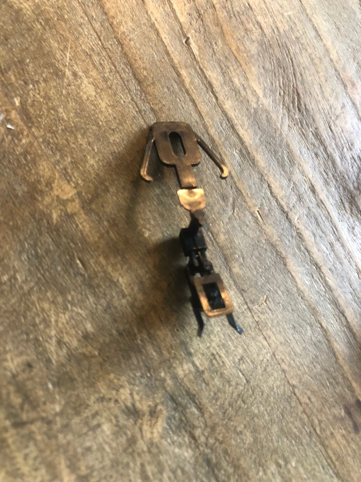 ADE Kupplung + schacht (44-Stück vorhanden) H0