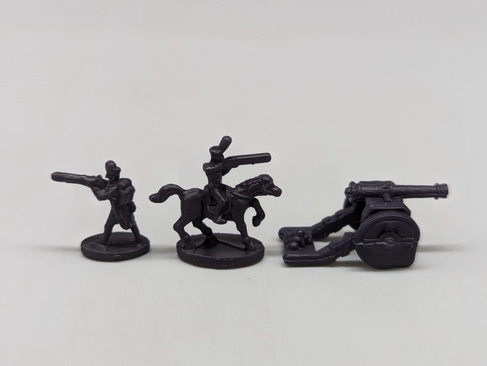 Hasbro 2015 Risk Replacement 60 piezas y caja de infantería del ejército negro/púrpura solamente Foto 3 de 4