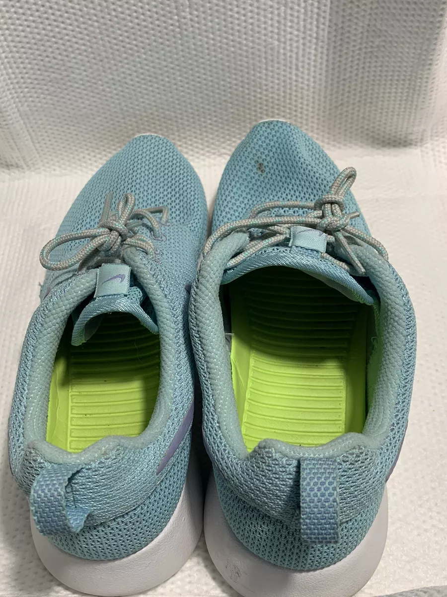 Nike Womens Roshe Run Glacier Ice Lace Up Running Shoes 511882
