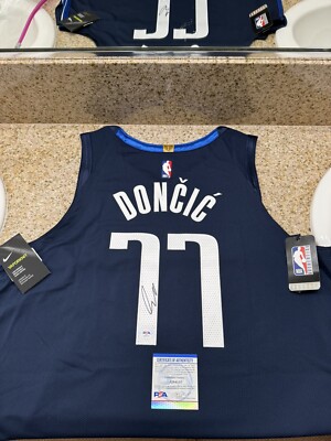 【RGK】LUKA DONČIĆ SGA直筆サイン入りユニフォーム RGK様専用】LUKA DONČIĆ SGA直筆サイン入りユニフォーム - メルカリ