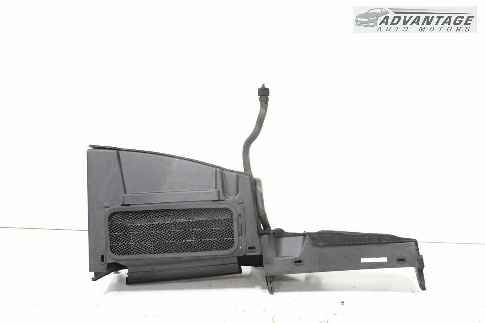 2014-2017 MASERATI GHIBLI RIGHT UNDER COWL PANEL STEP AIR FILTER HOUSING OEM