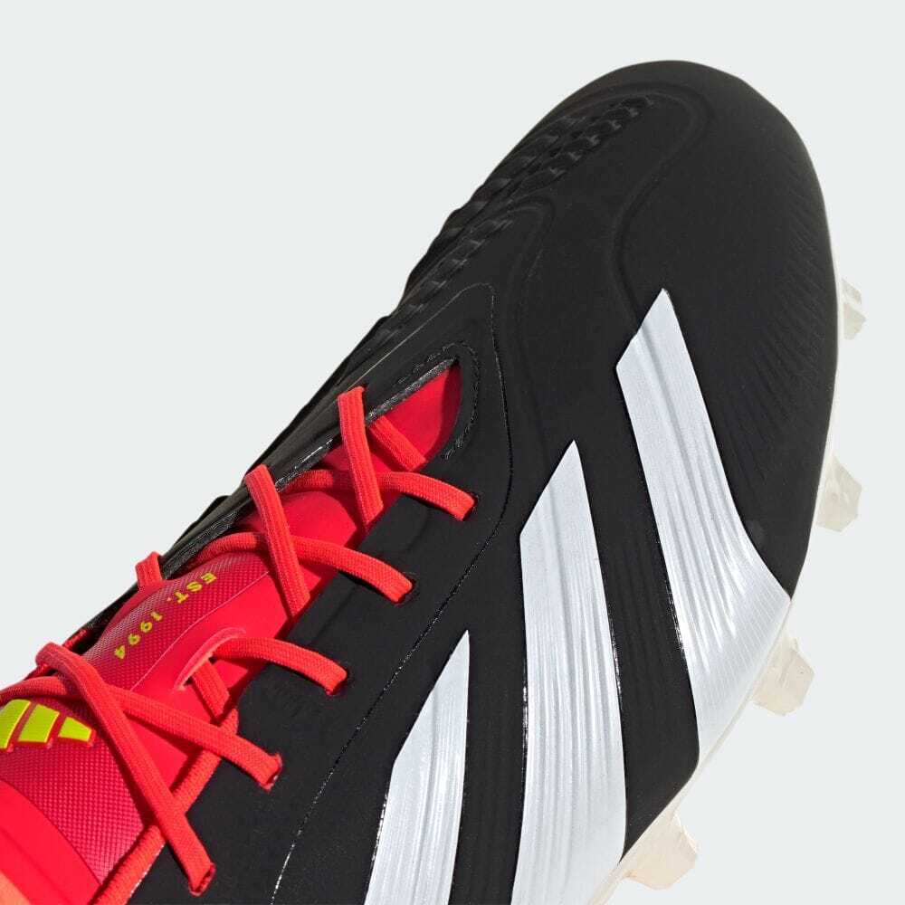 adidas Predator AGホワイト/ブラック a9becc5d5544.jpg?width=3840&
