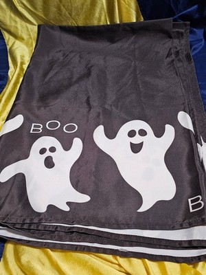 Oblong Table Cloth 60'' x 84'' Halloween Themed EUC Bats & Ghosts 100% Polyester