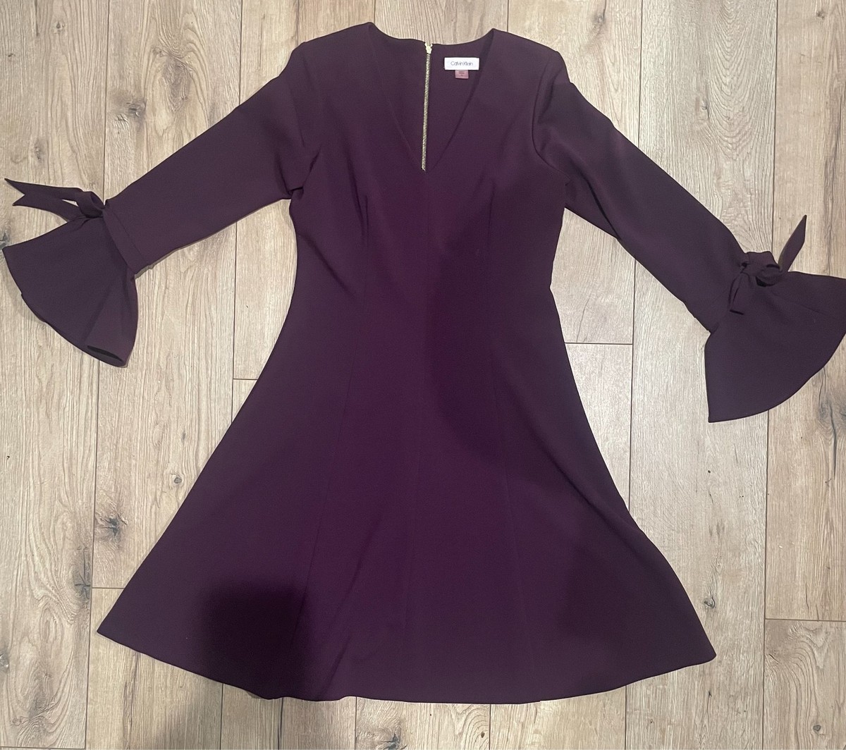 Calvin Klein Bell Sleeve Dress Size 8 Burgundy