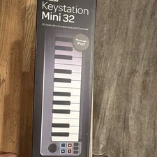 M-Audio Keystation Mini 32 32-Key Ultra-Porta...