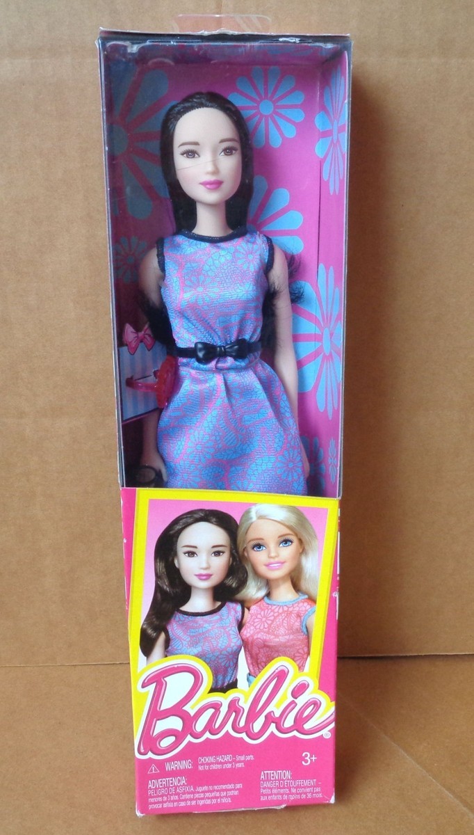 NISB 2015 MATTEL CANADA PINK TASTIC ASIAN BARBIE LEA DOLL w/RING