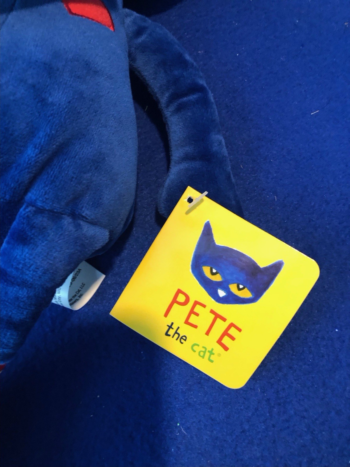 Lot Of 2 Kohls Cares Pete The Cat 14” Red Heart Plush One Red & One Blue Shoe