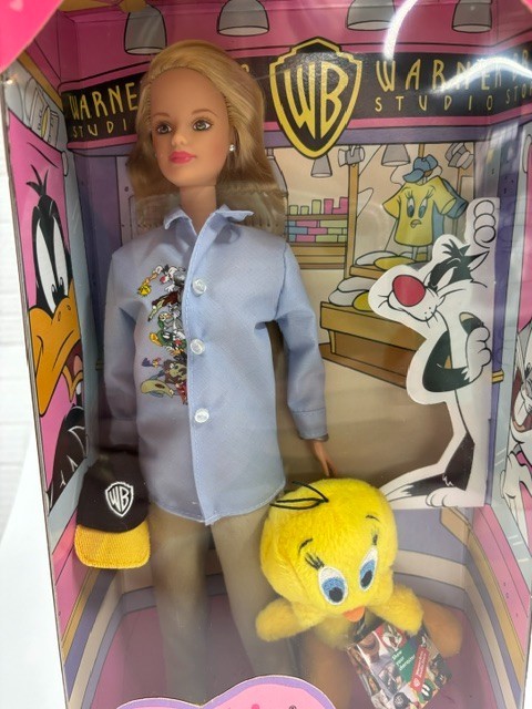 バービー人形 Barbie Tweety 新品 Warner 正規品 NIB - Mattel Barbie Loves Tweety 21632 Warner Bros. Studio Store