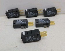 6 Pack Honeywell V7-2B17D8 Micro Switch 11A 1/3Hp 125/250/277V New