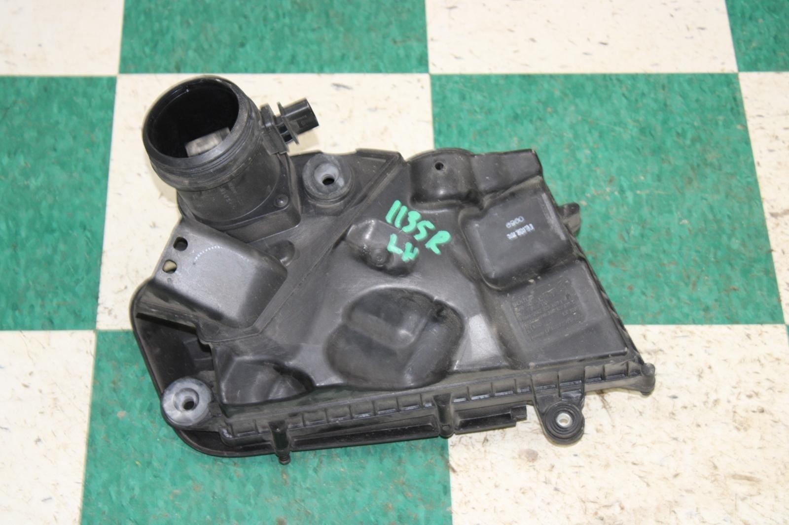 Bentley Flying Spur 2013-2018 Left Air box top