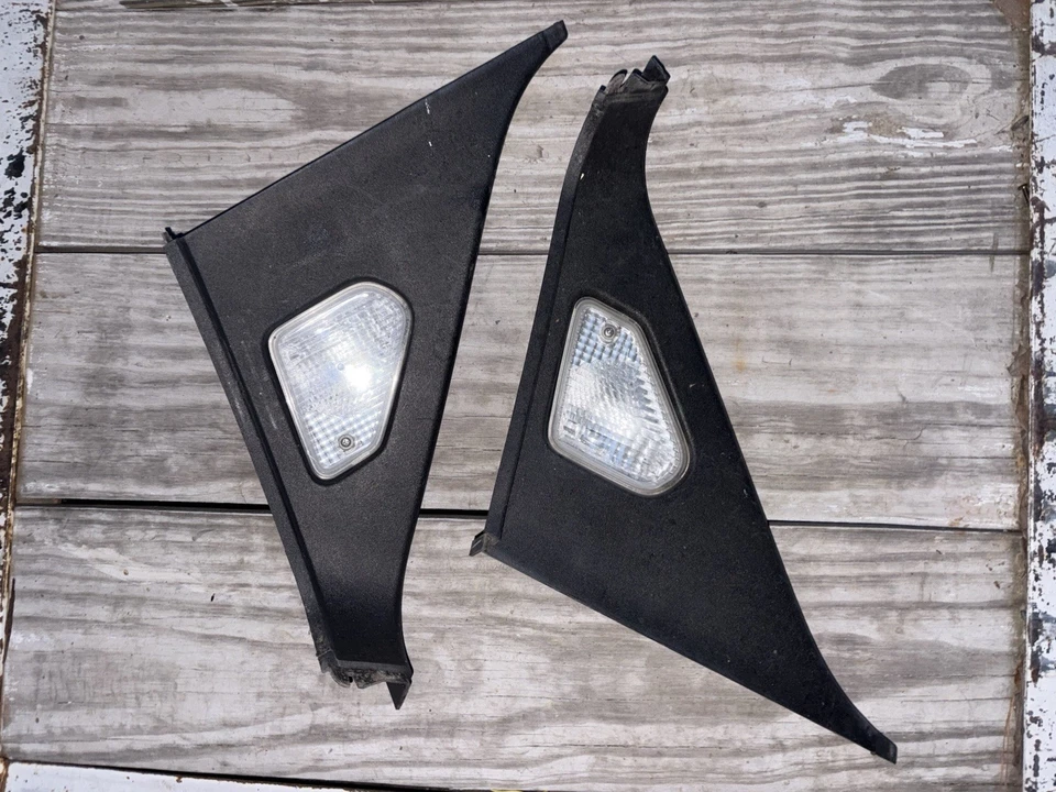 Luces de plataforma trasera Honda Ridgeline 2006-2012 OEM lado superior Foto 2 de 4