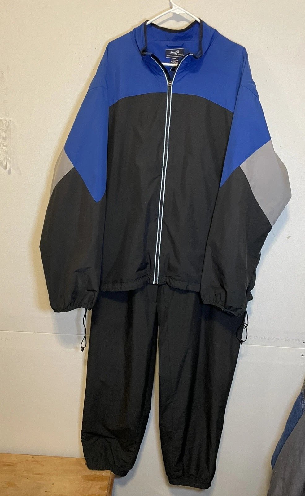 Jacket Assemble Men's Sz XXXLT Windbreaker Reflective Lined Vented Water
Opens in a new window or ta