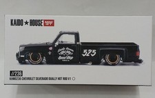 MINIGT Street Chevrolet Silverado V1 1/64 Scale Car