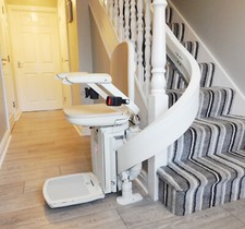 ACORN 180 CURVED STAIRLIFT | LATEST T565 MODEL | STAIR LIFT FOR NARROW STAIRS
