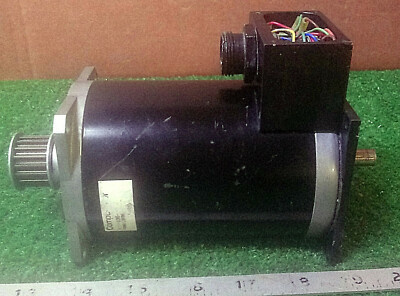 1 USED COMPUMOTOR 5034-233 STEPPER MOTOR ***MAKE OFFER***