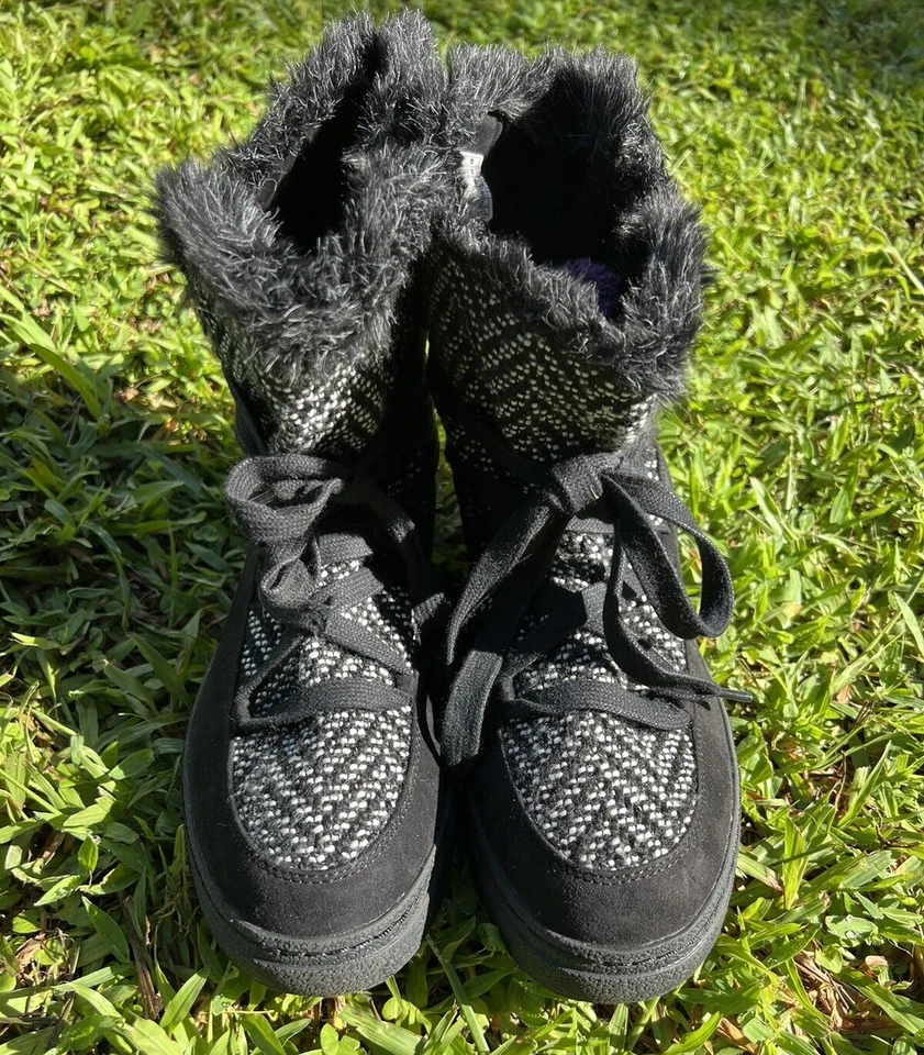 Bota para mujer Rocketdog talla 11 piel negra/blanca atada elegante excelente estado Foto 2 de 4