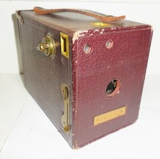 VINTAGE USA ANSCO FILM CAMERA BROWNIE CAMERA BEAUTIFUL DESIGN NR