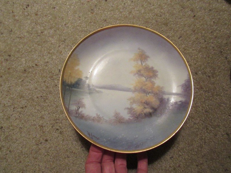 VTG PICKARD VELLUM HAND PAINTED SCENIC PLATE SIGNED F.JAMES - 8 1/2 inch